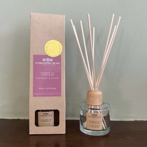 Strawberry & Rhubarb Reed Diffuser